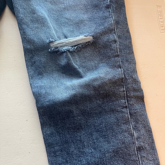 Jeans - Picture 5 of 6